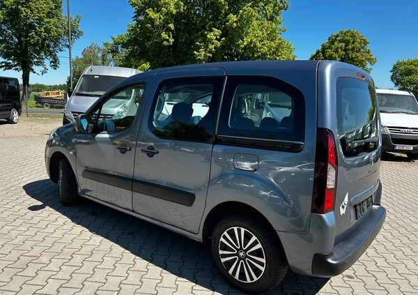 Peugeot Partner cena 26000 przebieg: 221800, rok produkcji 2013 z Ropczyce małe 154